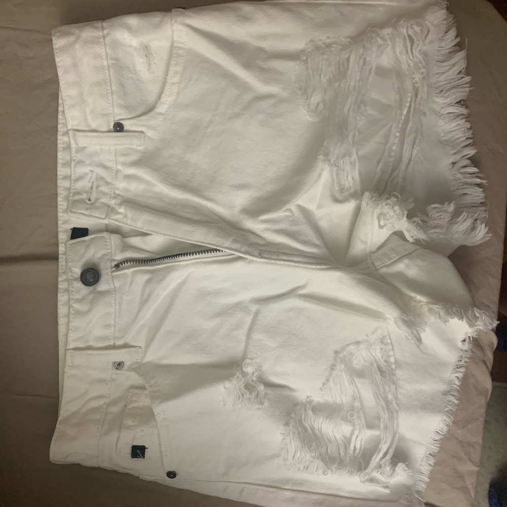 White denim frayed shorts